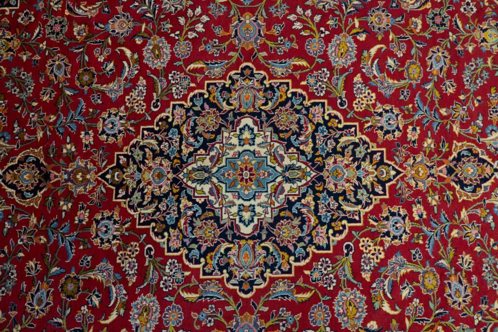 Kashan wool Silk Rug 9.9'x12.8' View 6