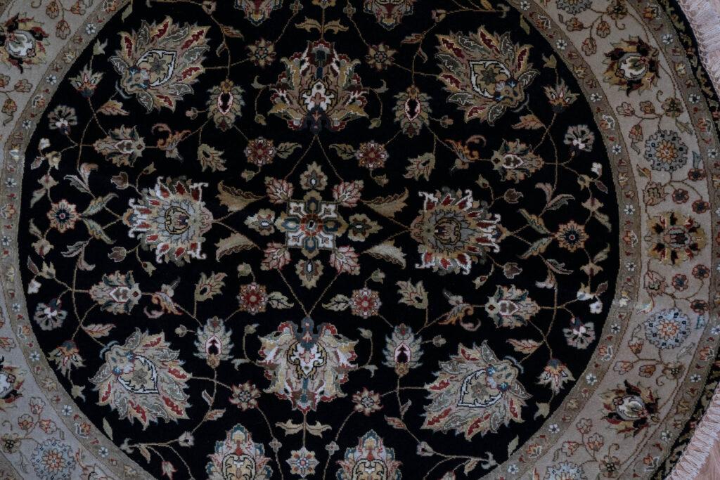 Kashan Wool Silk Rug 5'x5' View 1