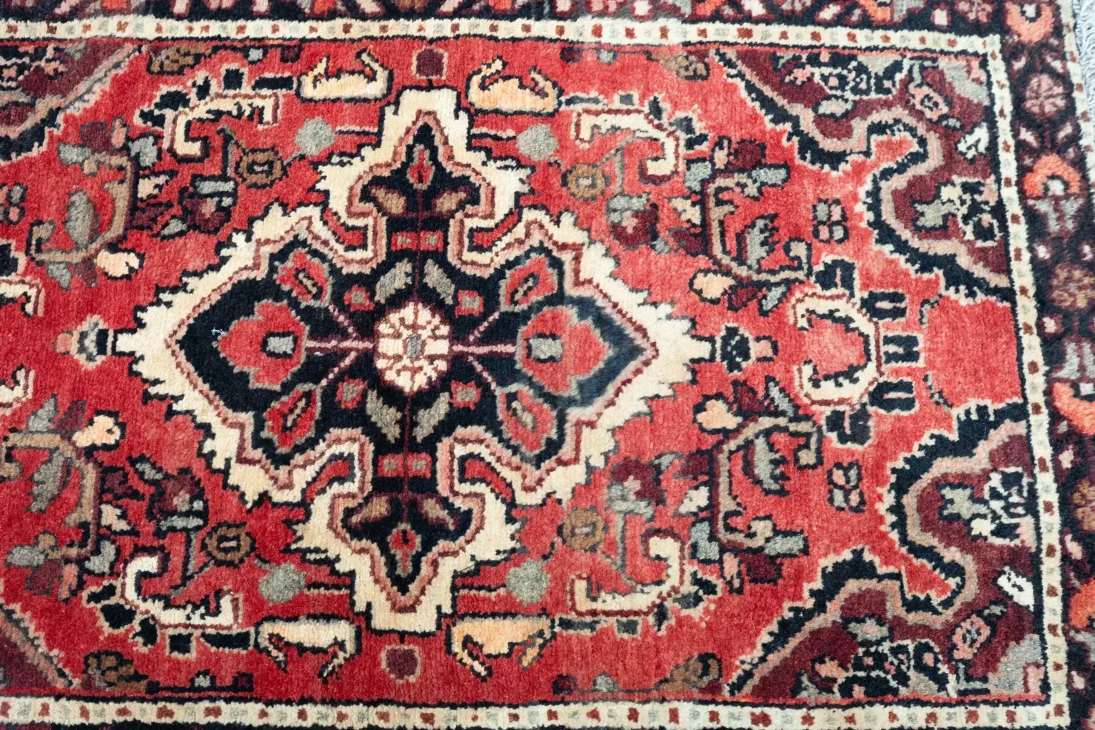 Hamdan Rug 2.2 × 3.4 View 2