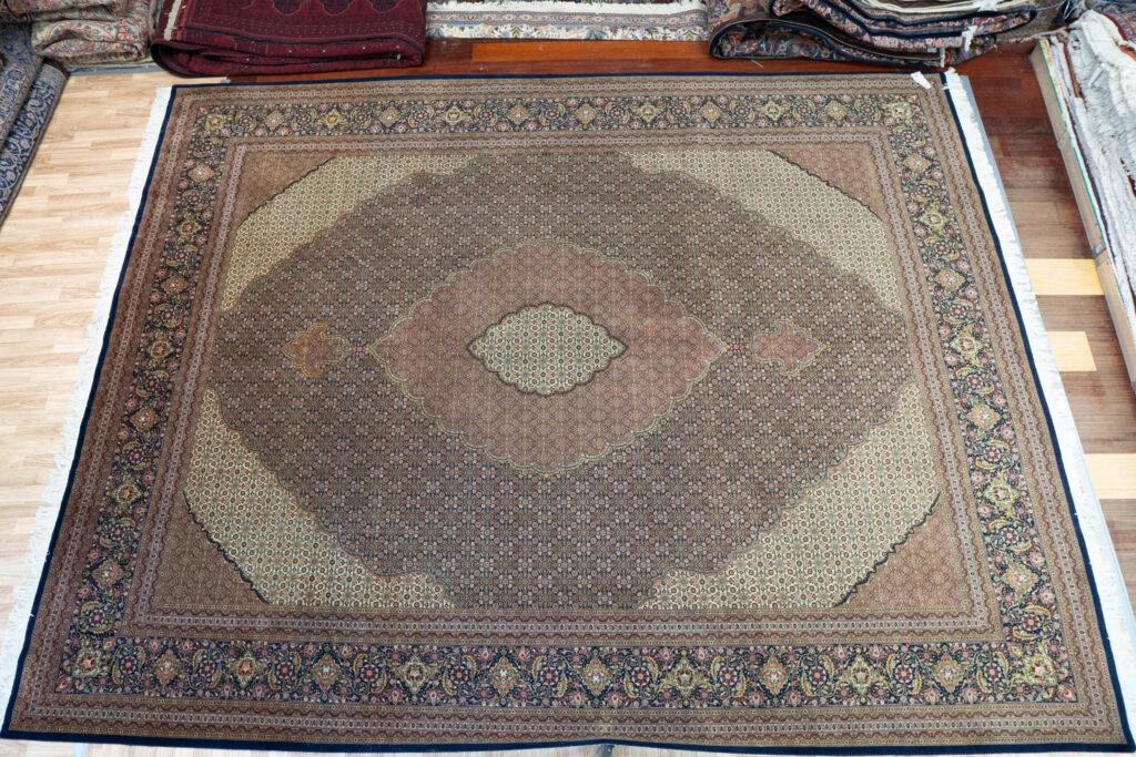Tabriz Wool Rug 9.1'x12.9' View 1