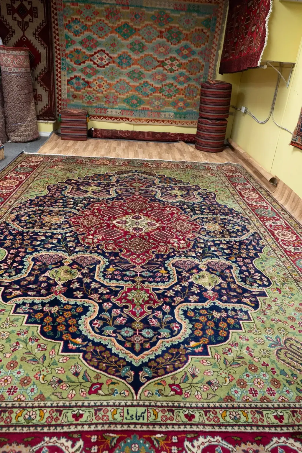 Tabriz Wool Rug 10.0x13.0 View 3