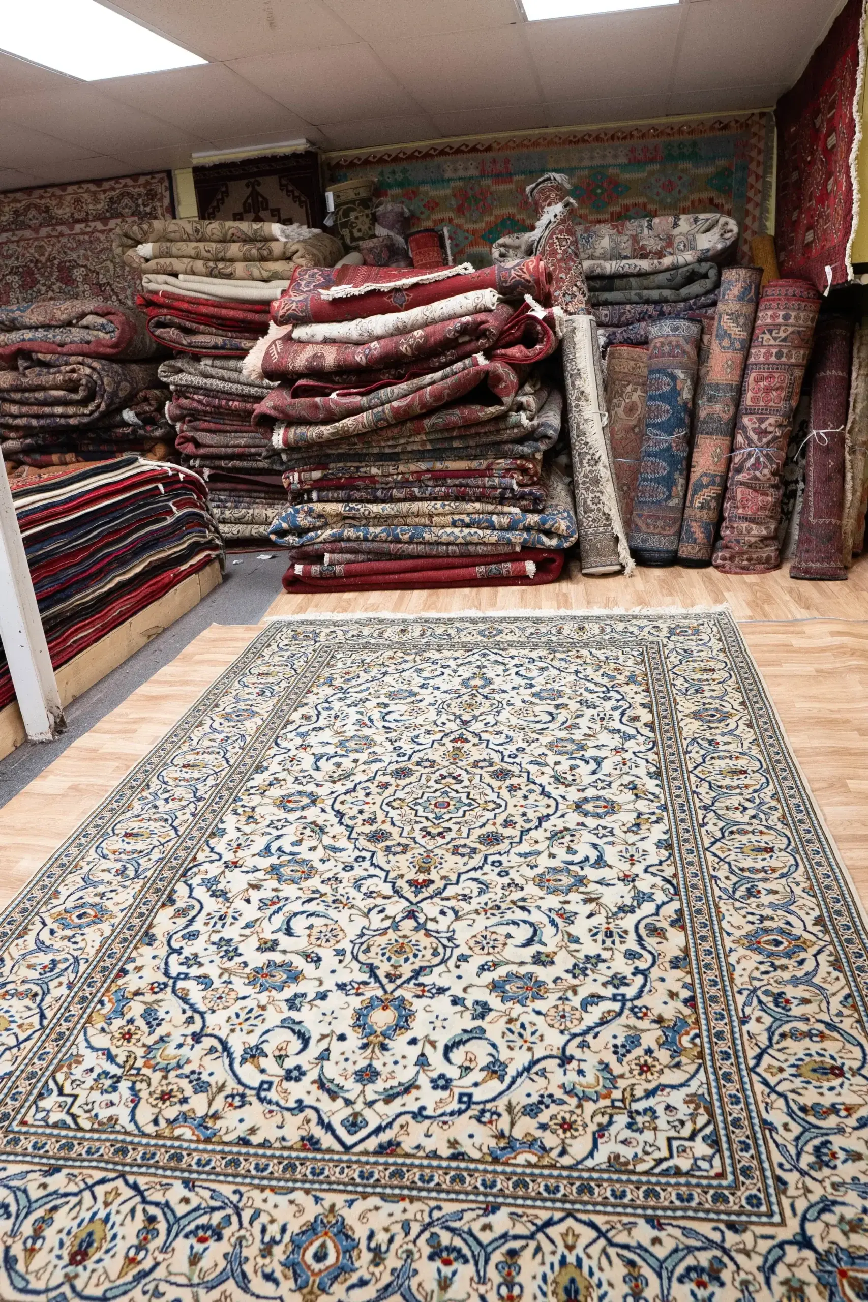 Kashan Wool Rug 6.8x9.7 View 4