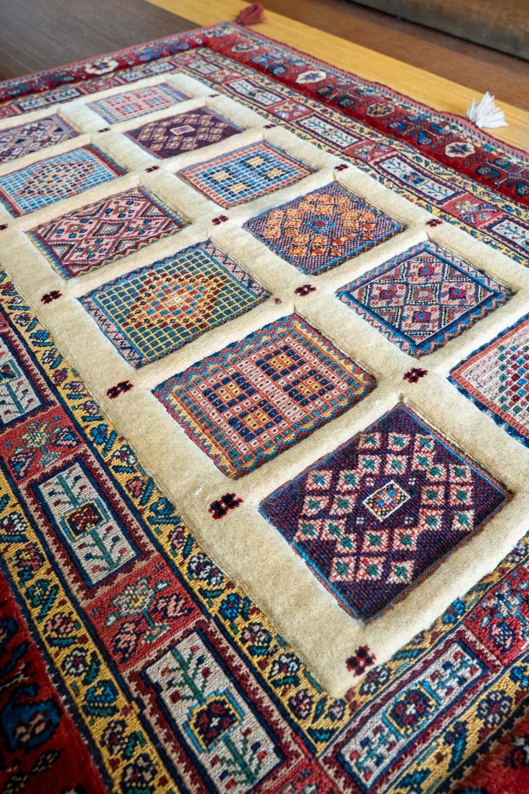 Kilim Rug 3922 – Genuine Hand-Woven Wool Oriental Rug View 6