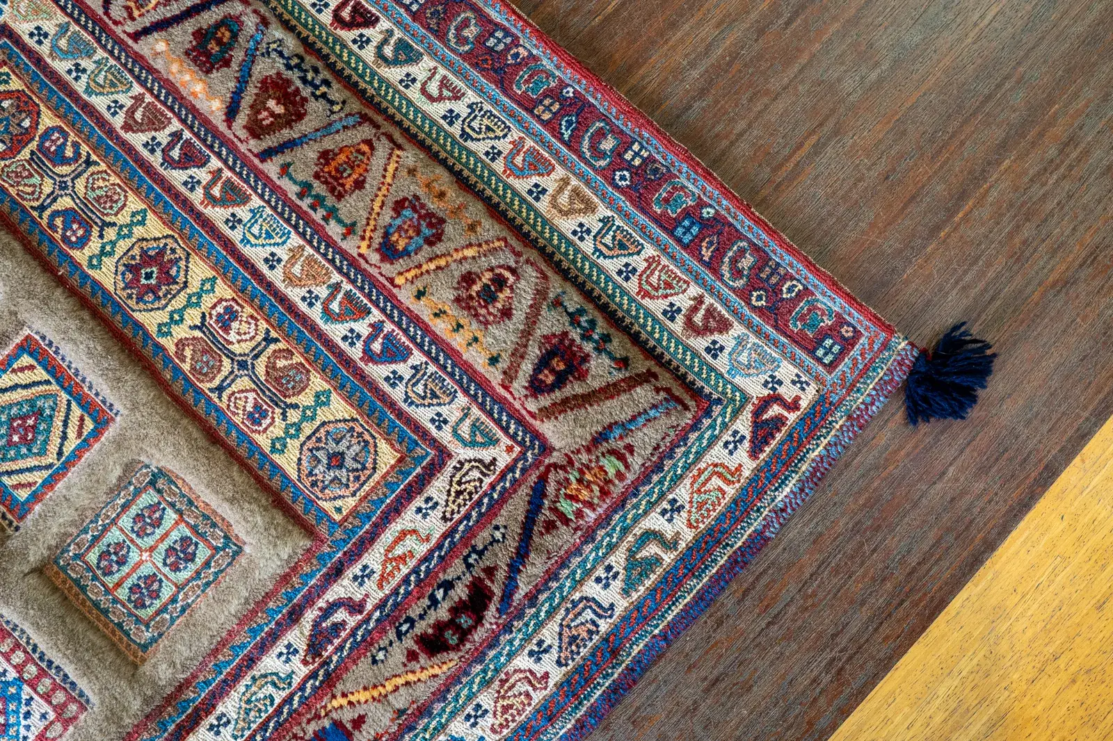 Kilim Rug 3909 – Genuine Hand-Woven Wool Oriental Rug View 3