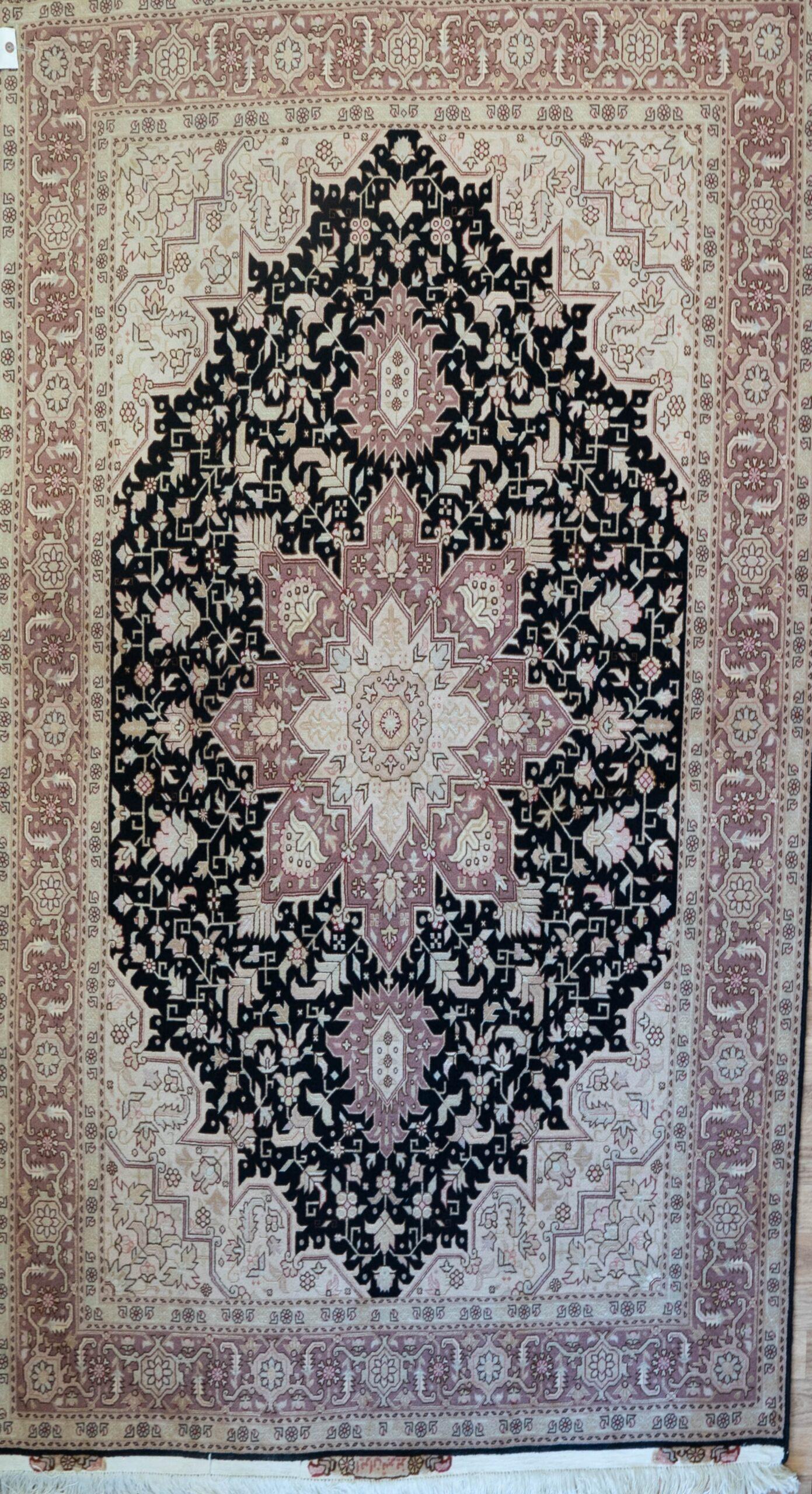 Tabriz Wool Silk Rug 5'x7' View 1