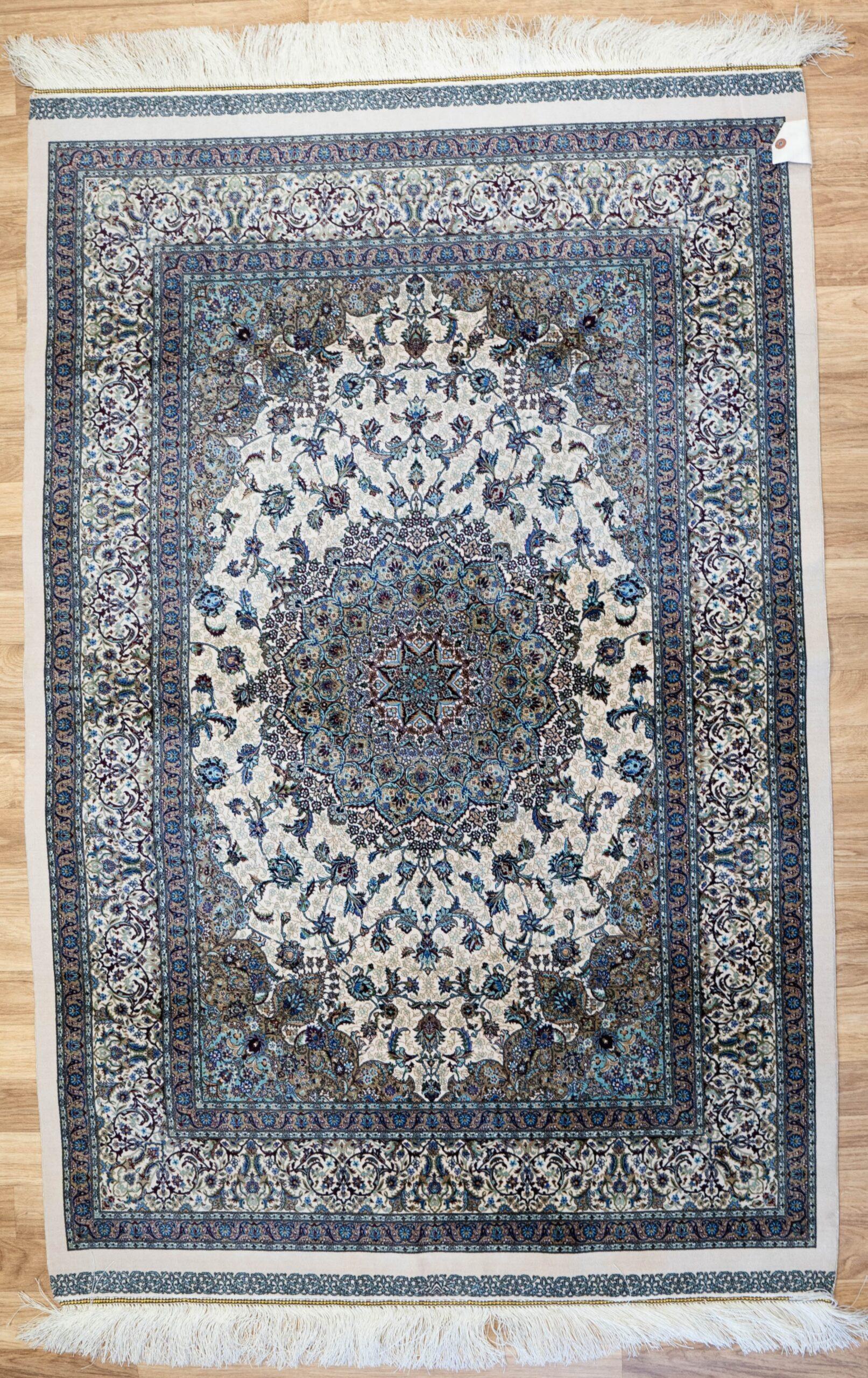 Qum Design Silk Rug 3'x5' View 1