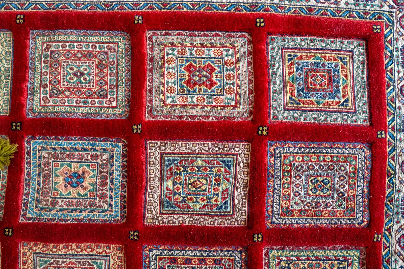 Kilim Rug 3920 – Genuine Hand-Woven Wool Oriental Rug View 5