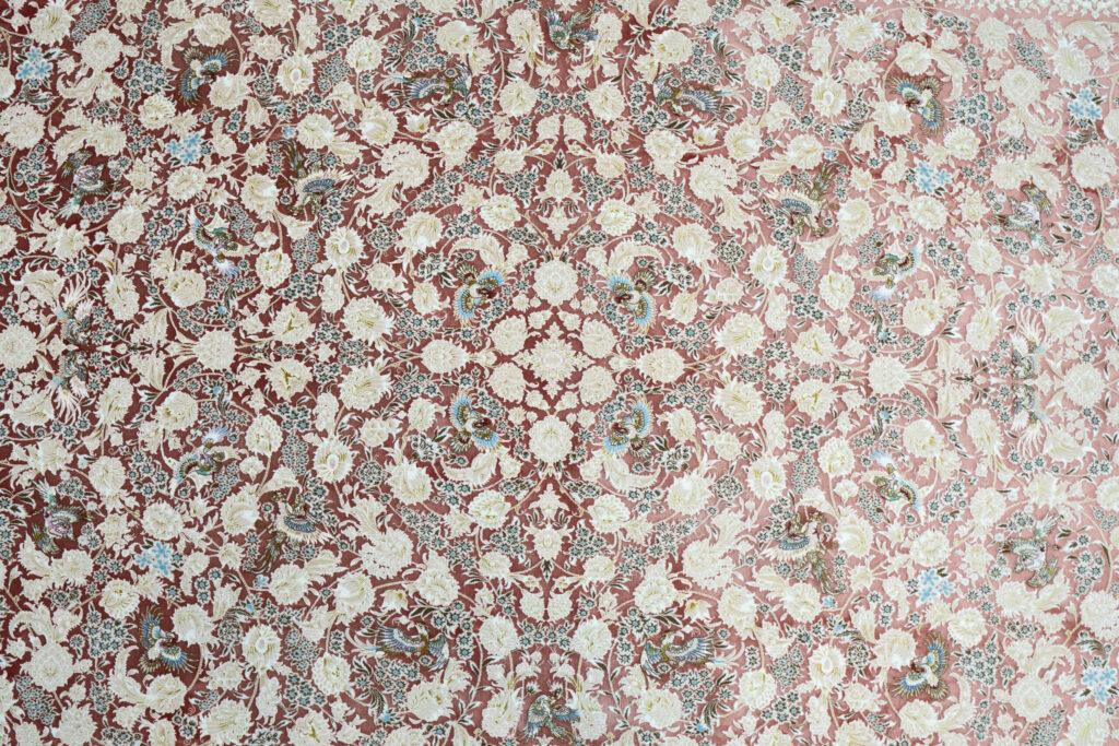 Tabriz Design Wool Rug 7'x10' View 2