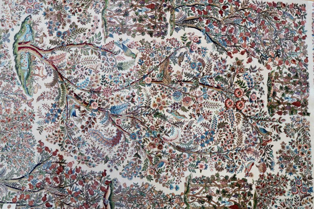 Qum Design Silk Rug 3'x5' View 2