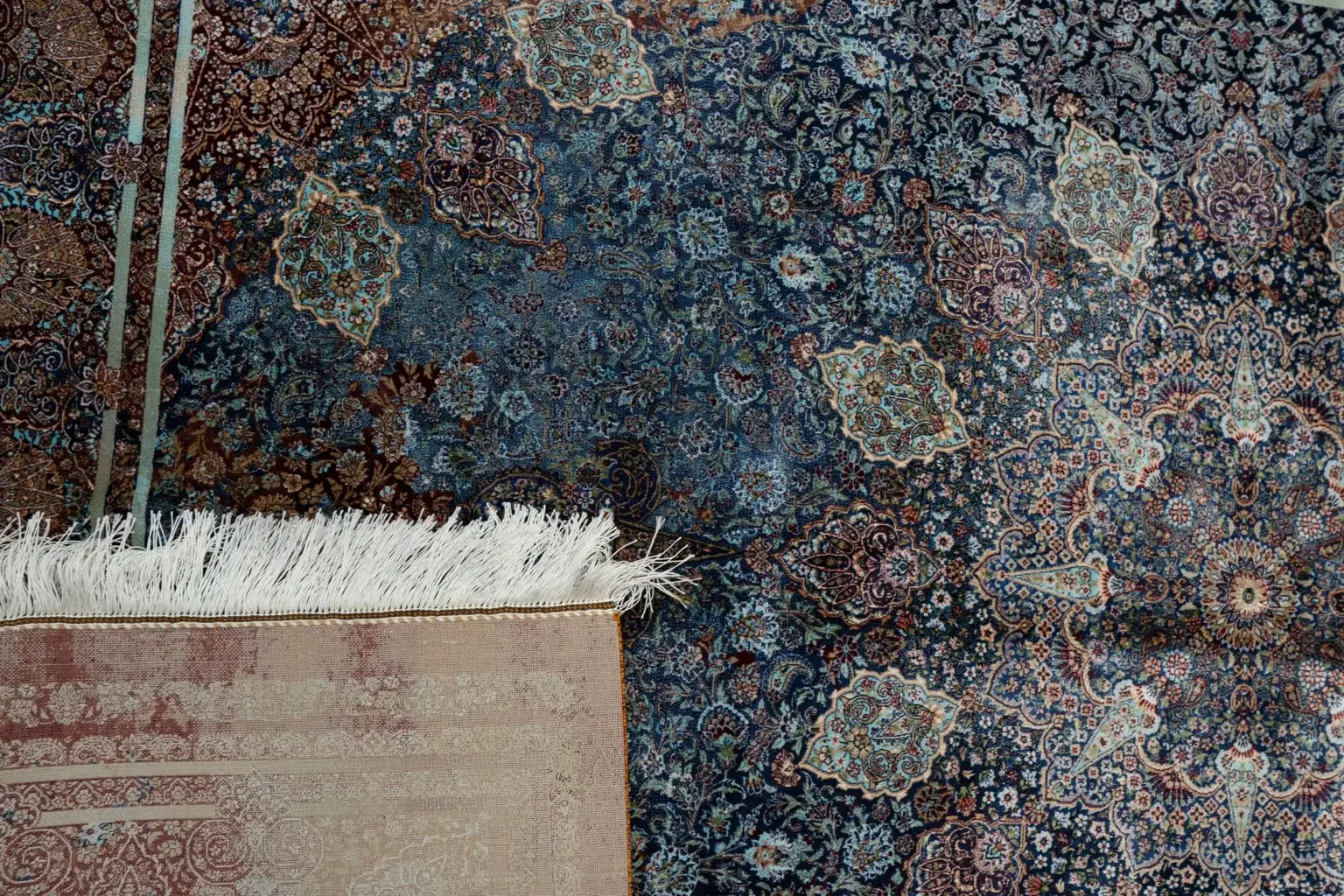 Qum Design Silk Rug 5.0' × 7.0' View 1