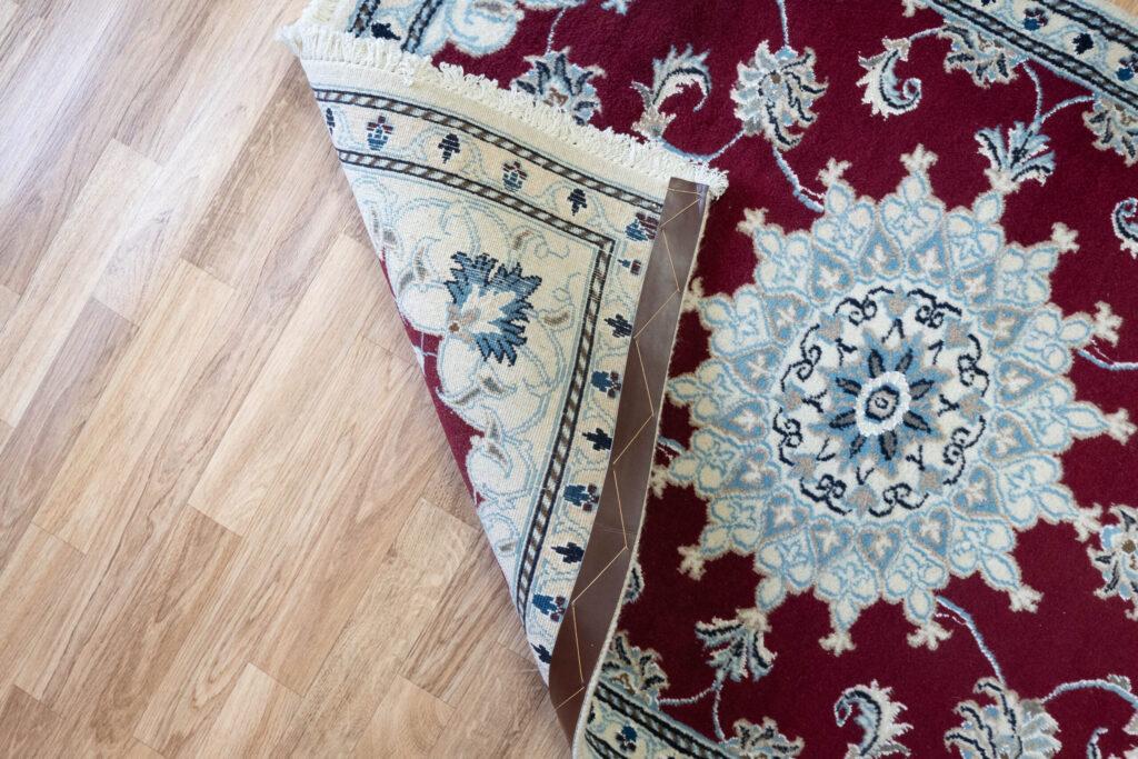 Nain Wool Silk Rug 2.11'x4.4' View 1