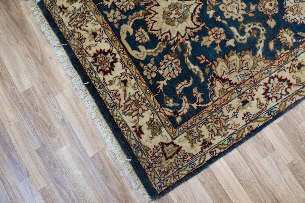 Kashan Wool Rug 4'x6' View 2