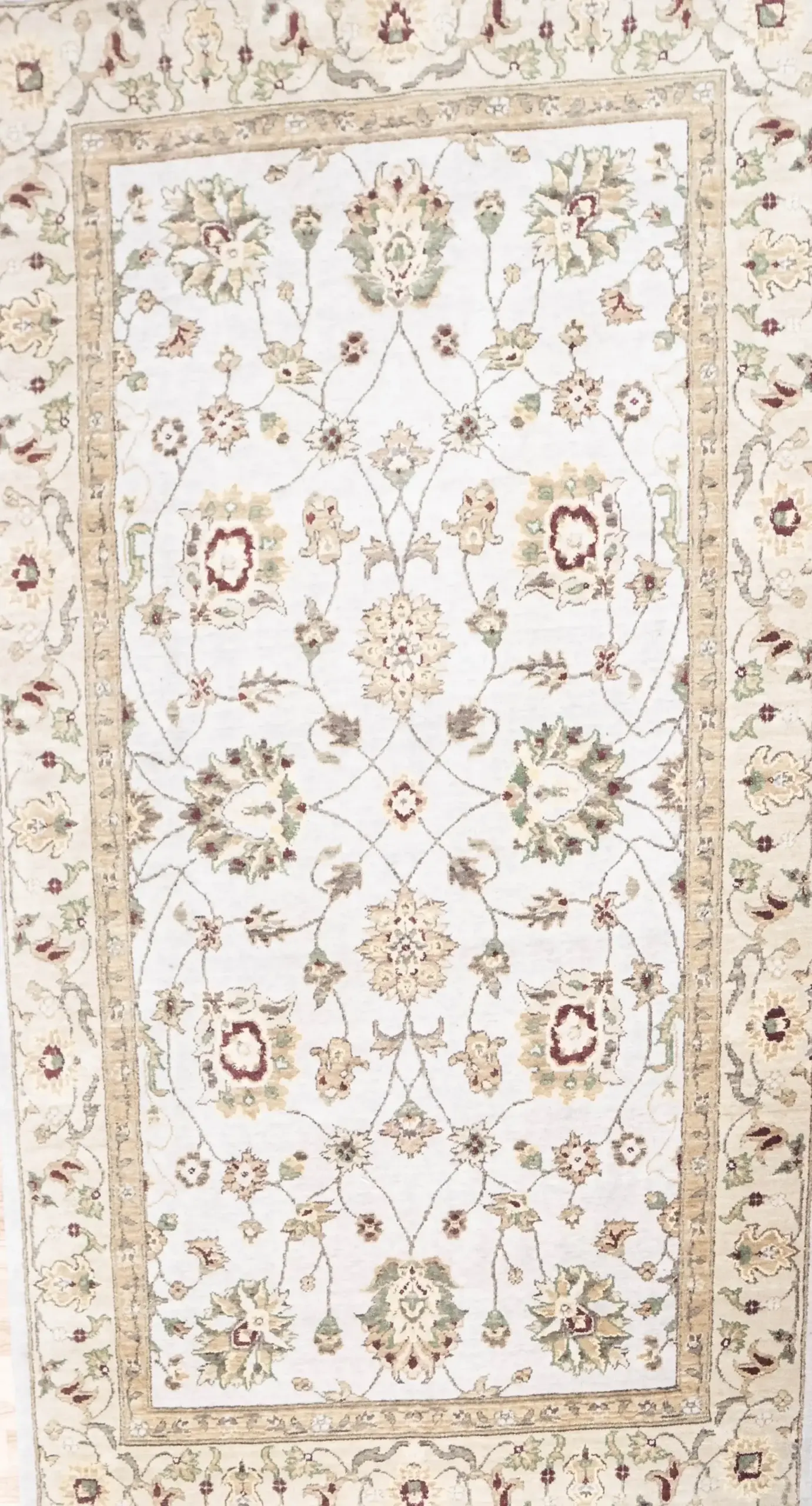 Kashan Wool Rug 5 x 8'