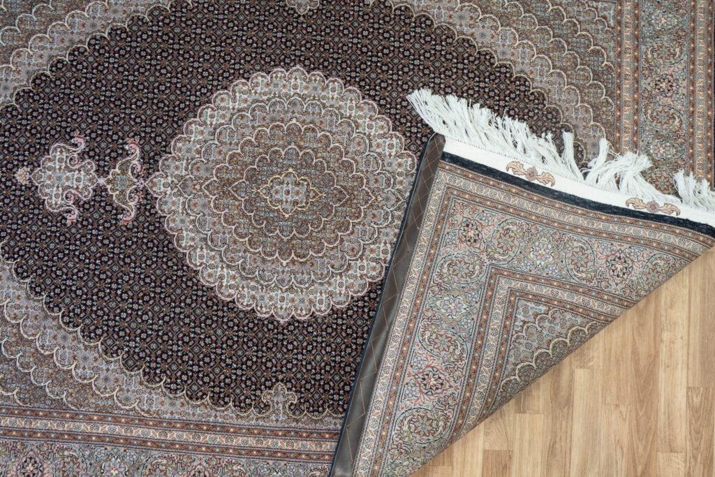 Tabriz Wool Silk Rug 5'x7' View 4