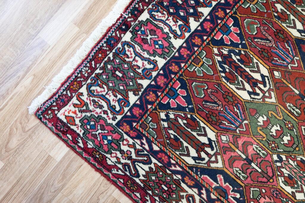 Bakhtiar Wool Rug 3.6'x5' View 4