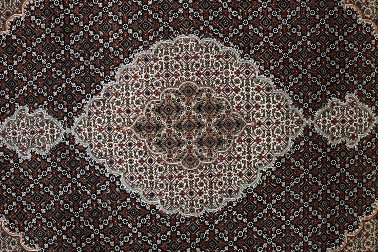 Tabriz Rug 5.10'x8' View 4