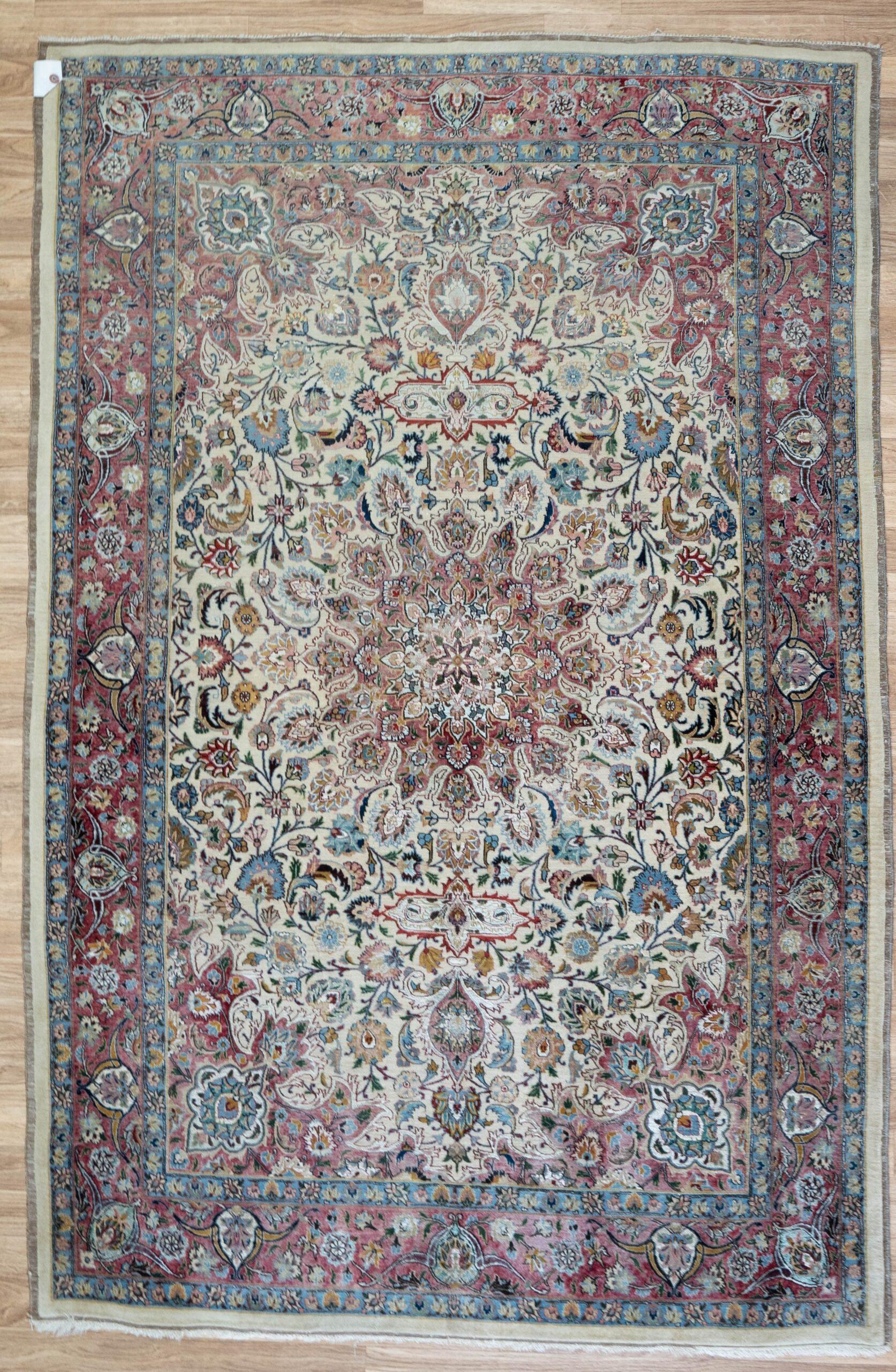 Sarouk Wool Silk Rug 4'x6'