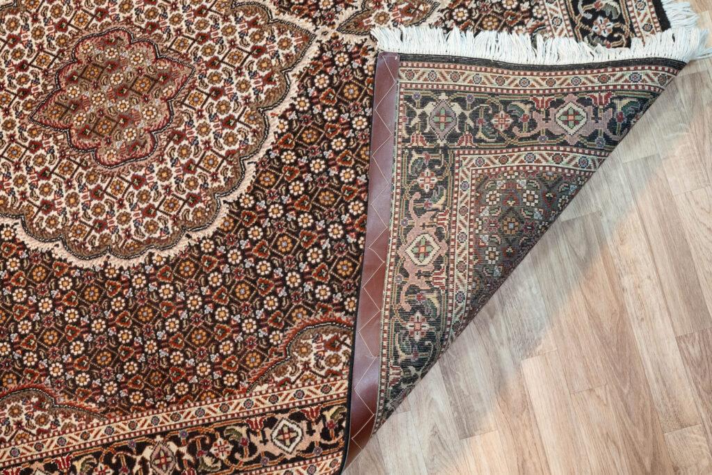 Tabriz Wool Silk Rug 5'x7' View 4