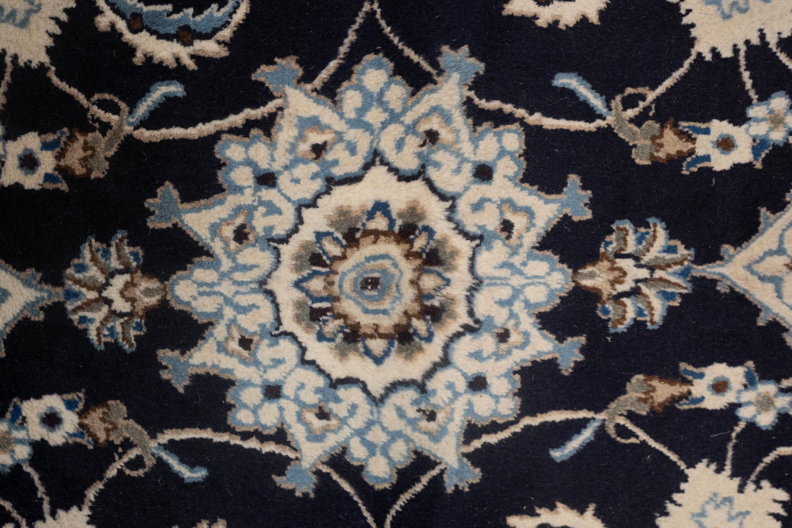 Nain Wool Rug 4.3x2.10 View 4