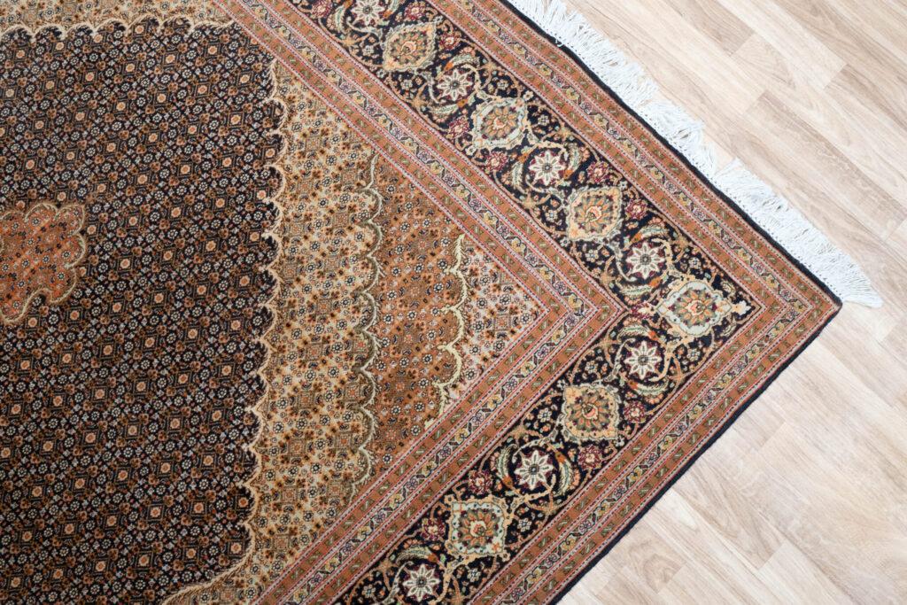 Tabriz Wool Rug 6.7x9.7 View 3