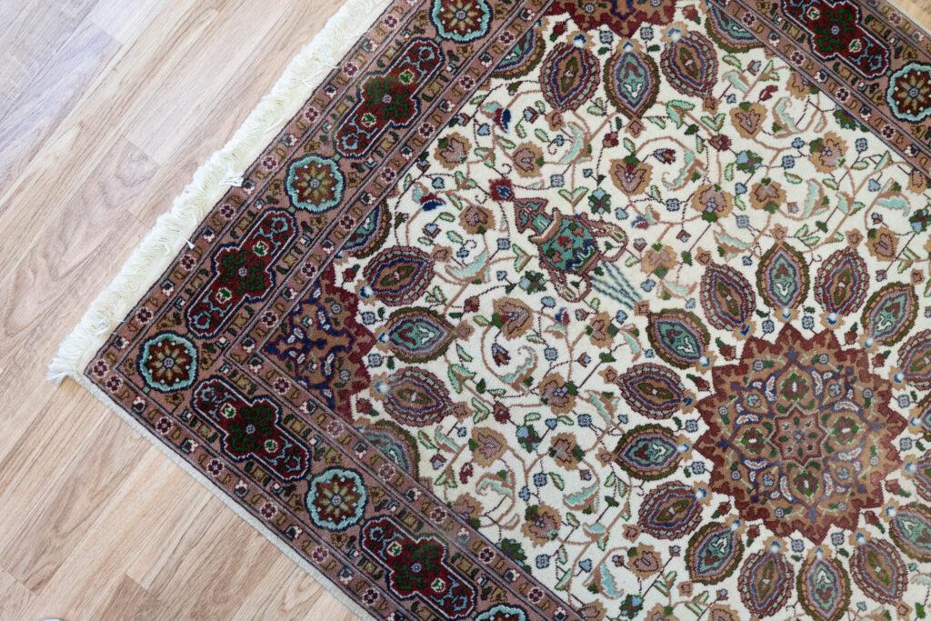 Tabriz Wool Rug 3.2'x5.1' View 5