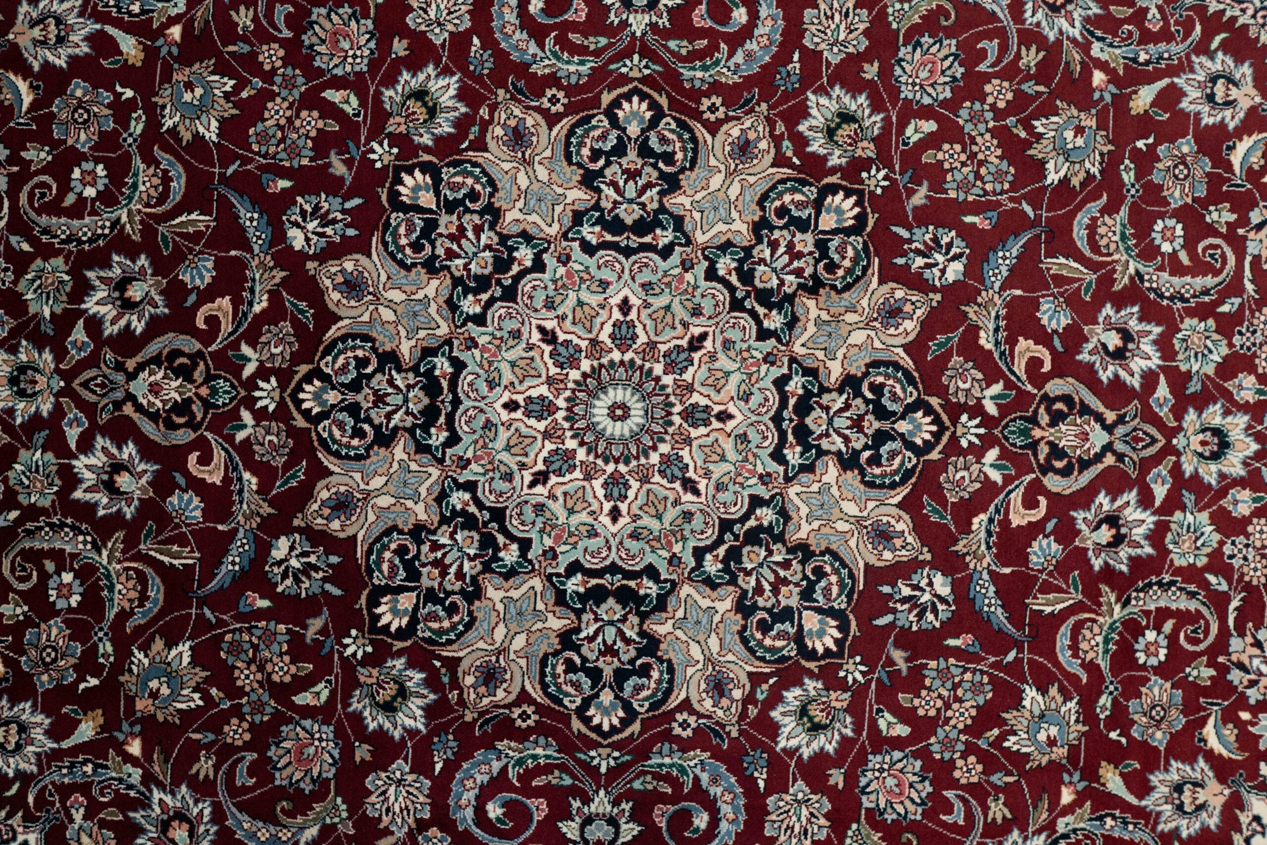 Tabriz Wool Rug 6'x9' View 3