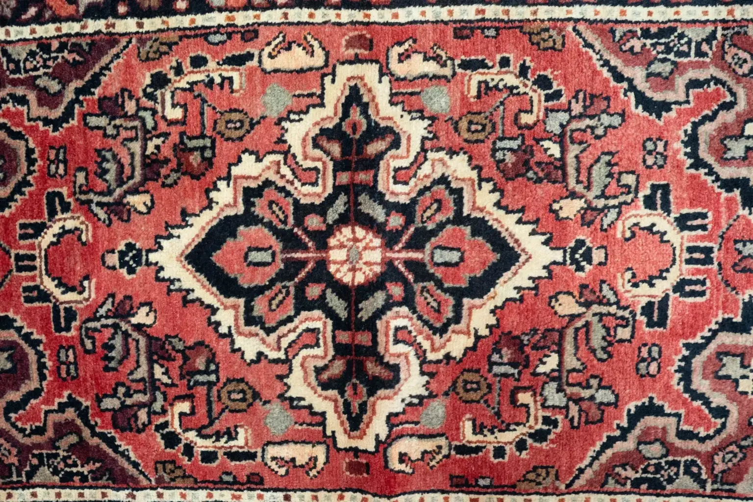 Hamdan Rug 2.2 × 3.4 View 5