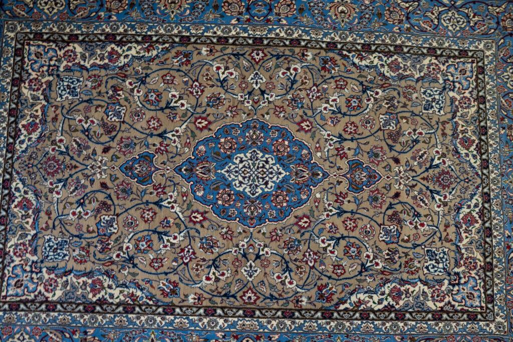 Isfahan Silk pile Rug 5'x7' View 2