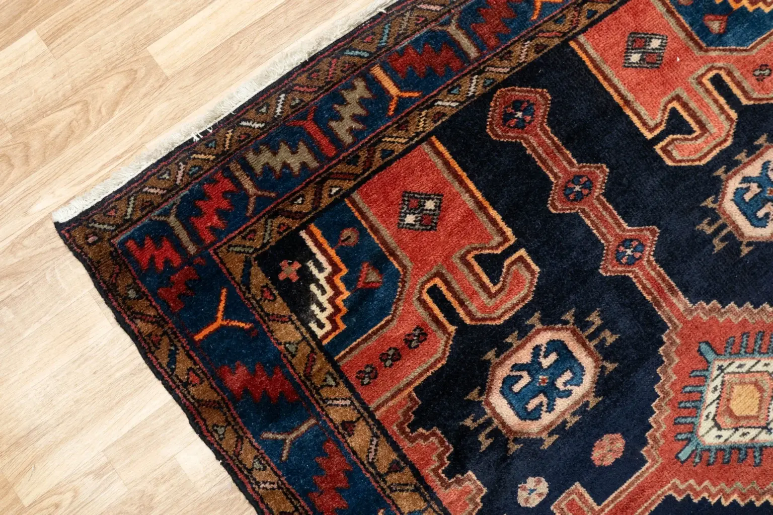Afshar Wool Rug 4.5 x 8.11 View 6
