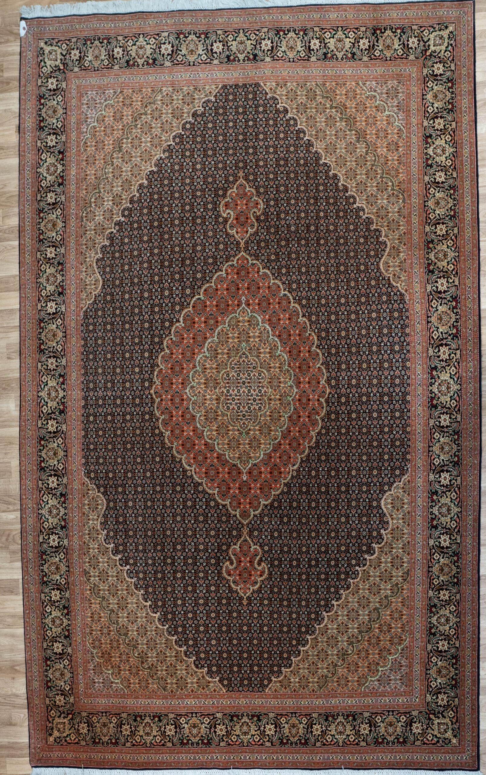 Tabriz Wool Silk Rug 6.9'x9.9' View 1