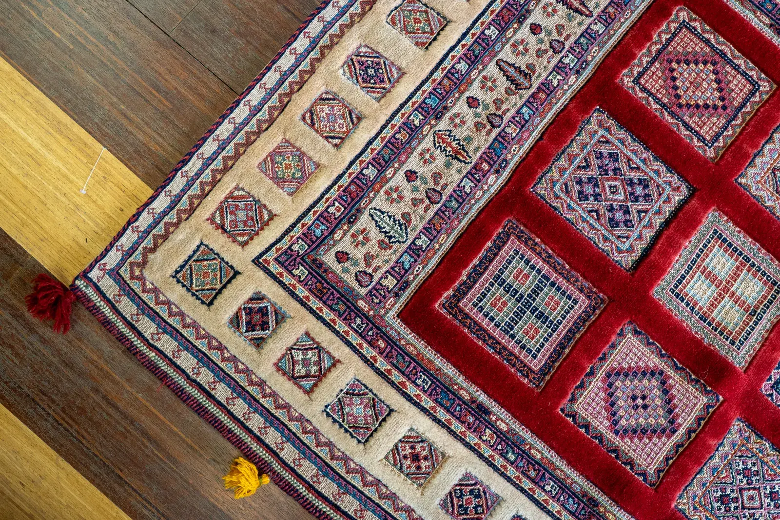 Kilim Rug AP-3921 – Genuine Hand-Woven Wool Oriental Rug View 4