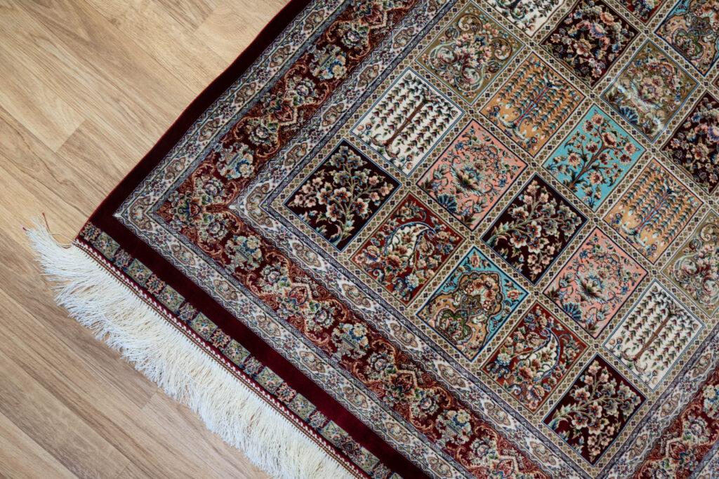Qum Design Silk rug 3.2'x4.10' View 3