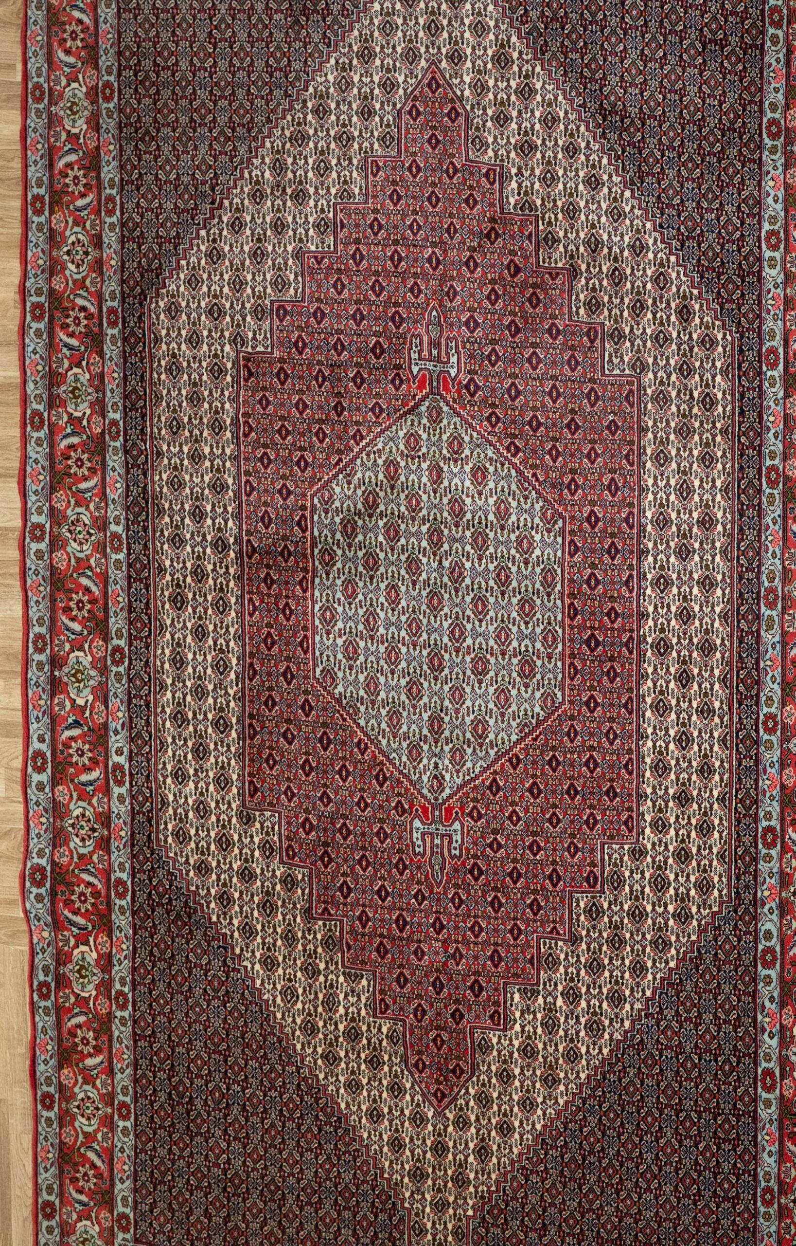 Sanandaj Wool Rug 7.10x11.6 View 6