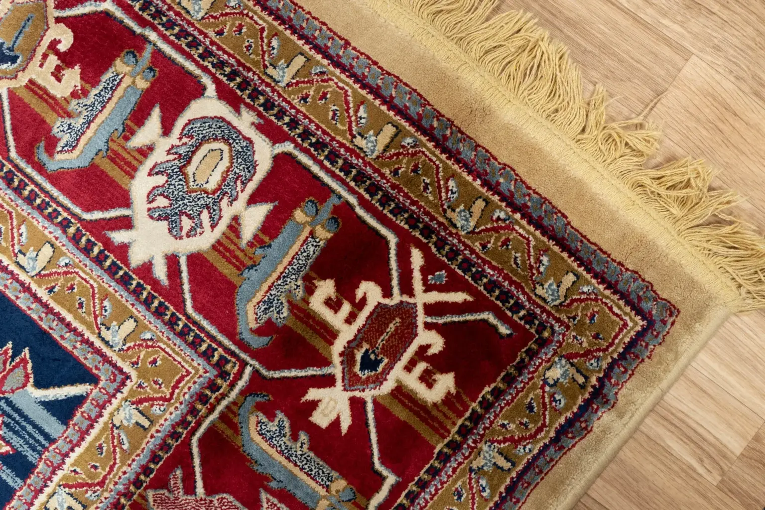 Hariz Wool Rug 6.4 x 9.6 View 1