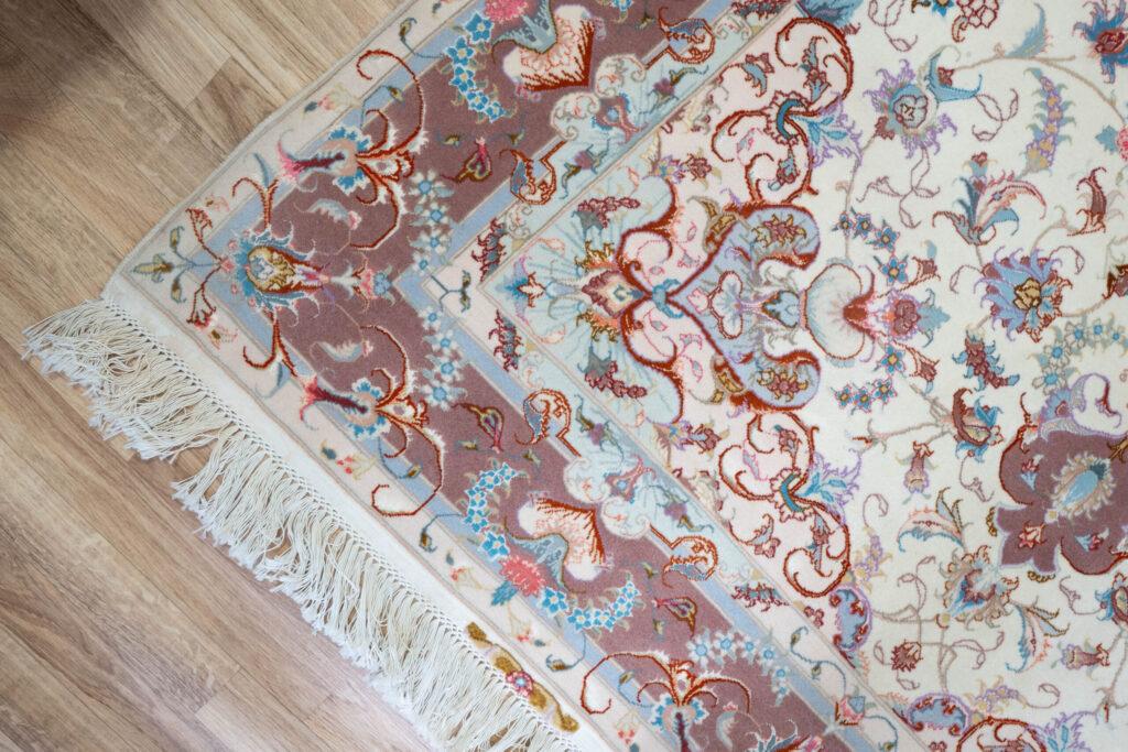 Tabriz Wool Silk Rug 5'x7' View 3