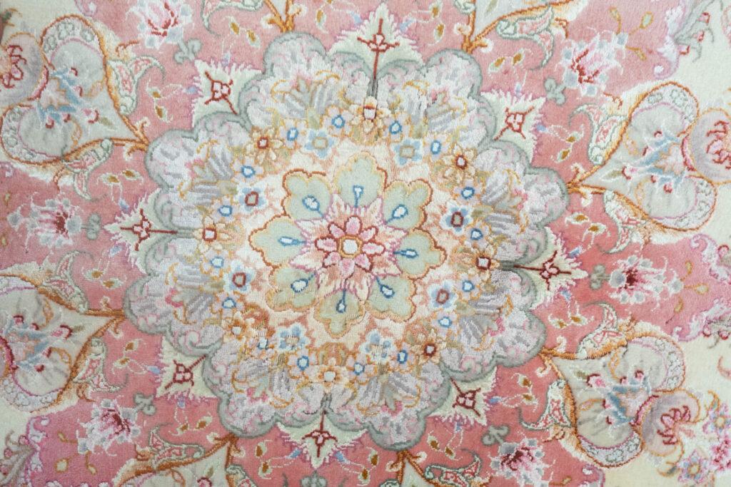 Tabriz rug 6.6'x6.6' View 5