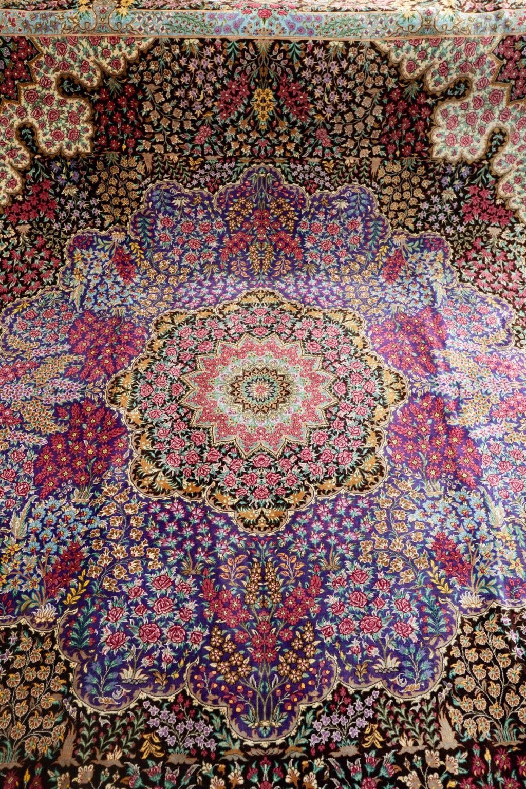 Qum Design Pure Silk Rug 8'x10' View 7