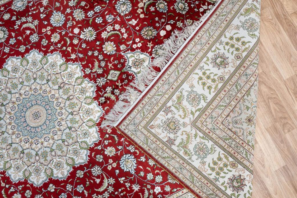 Qum Design Silk Rug 6'x9' View 9