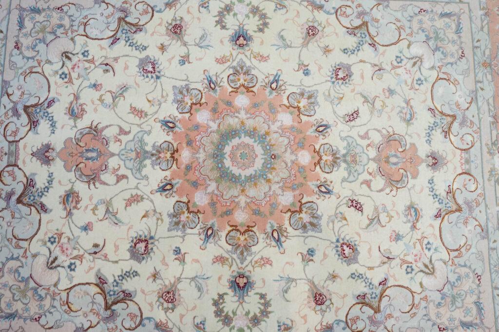 Tabriz Wool silk Rug 5'x6.7' View 3
