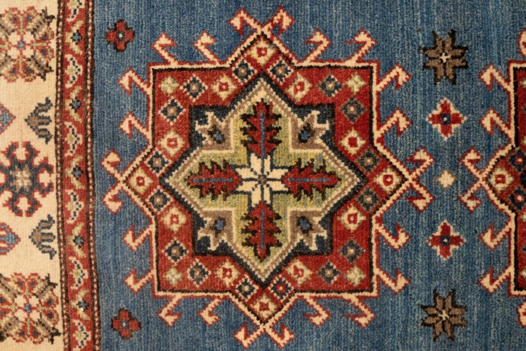 Kazak Wool Rug 2.7x4.1 View 2