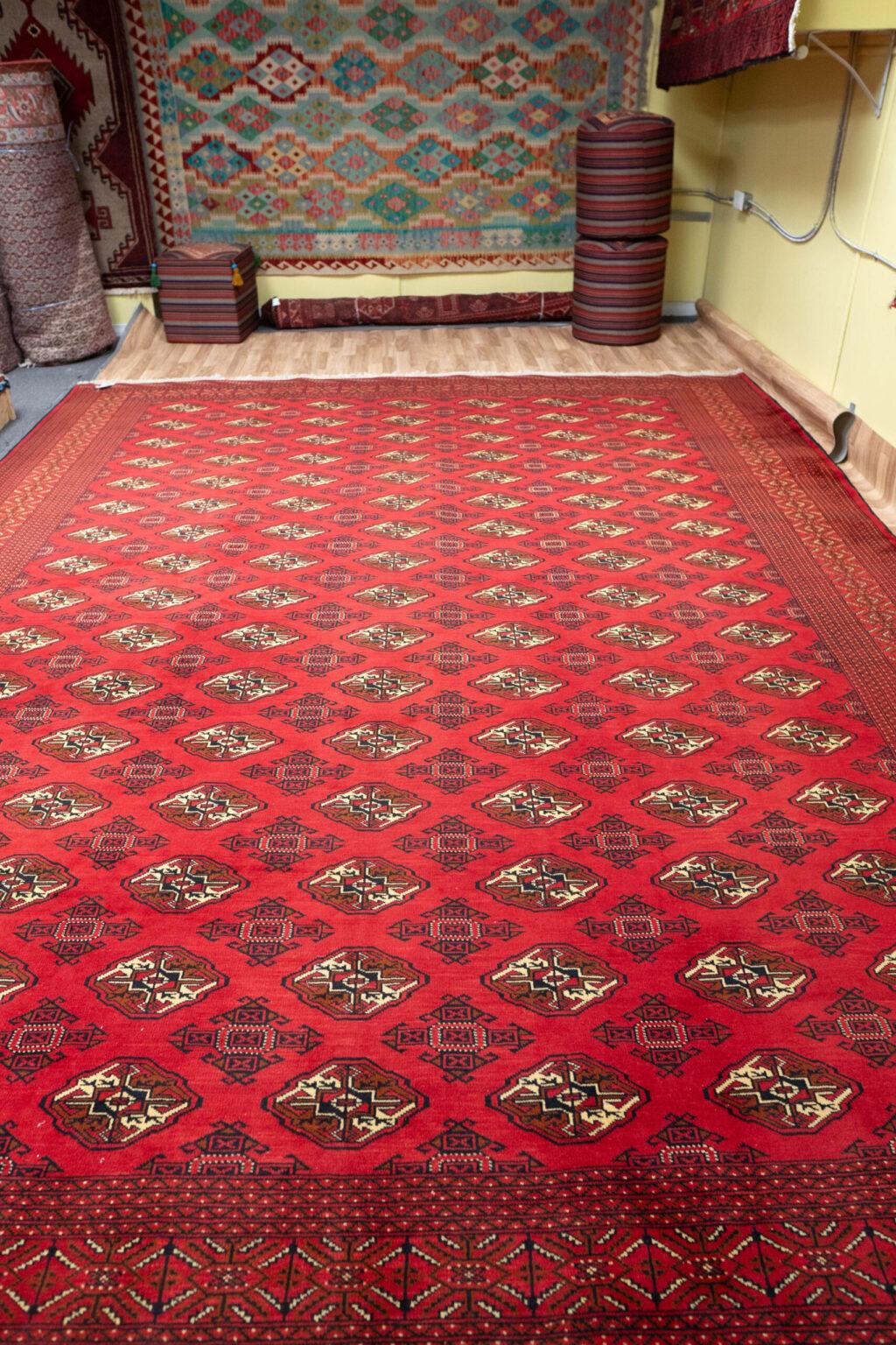 Turkmen Wool Rug 12.9x9.8 View 1