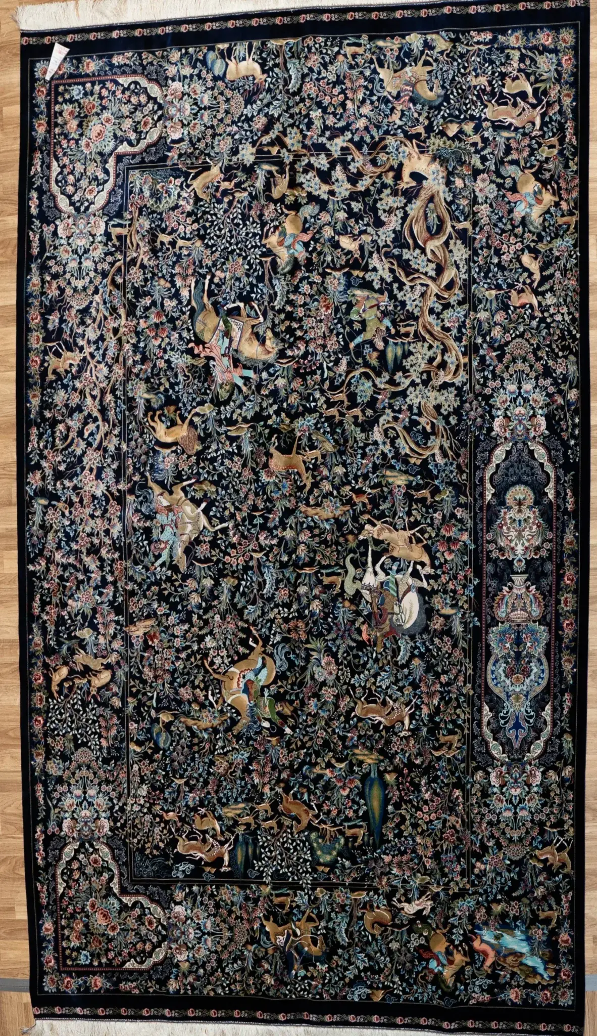 Qum Design Wool Rug 6.9 x 9.0'