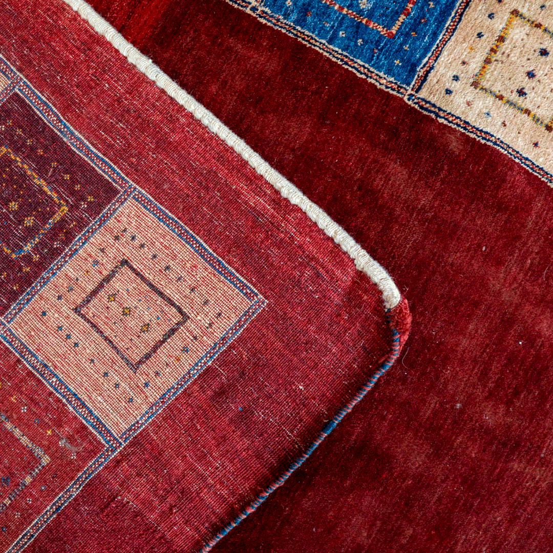 Gabbeh Rug 3925 – Genuine Hand-Woven Wool Oriental Rug View 3