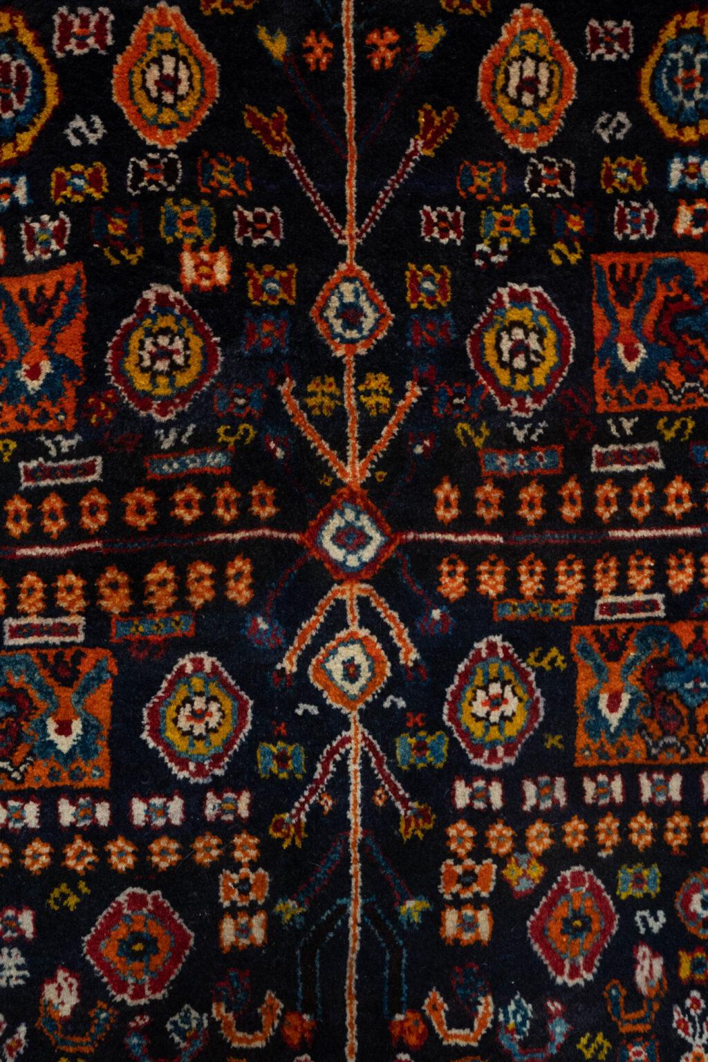 Qashqai Wool Rug 1.8'x4.10' View 10