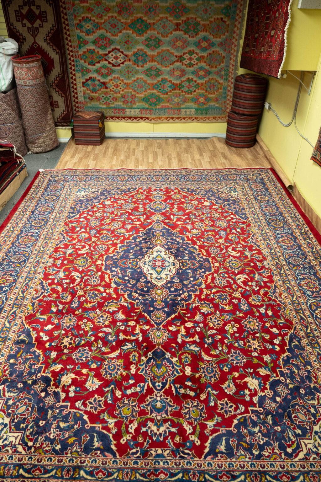 Mashad Rug 9.7x12.8 View 5