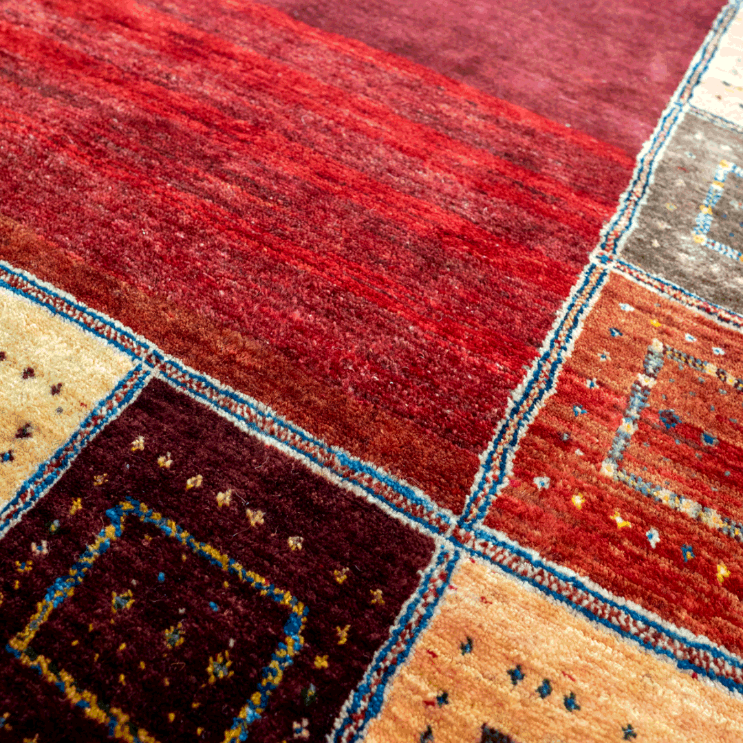 Gabbeh Rug 3925 – Genuine Hand-Woven Wool Oriental Rug View 5
