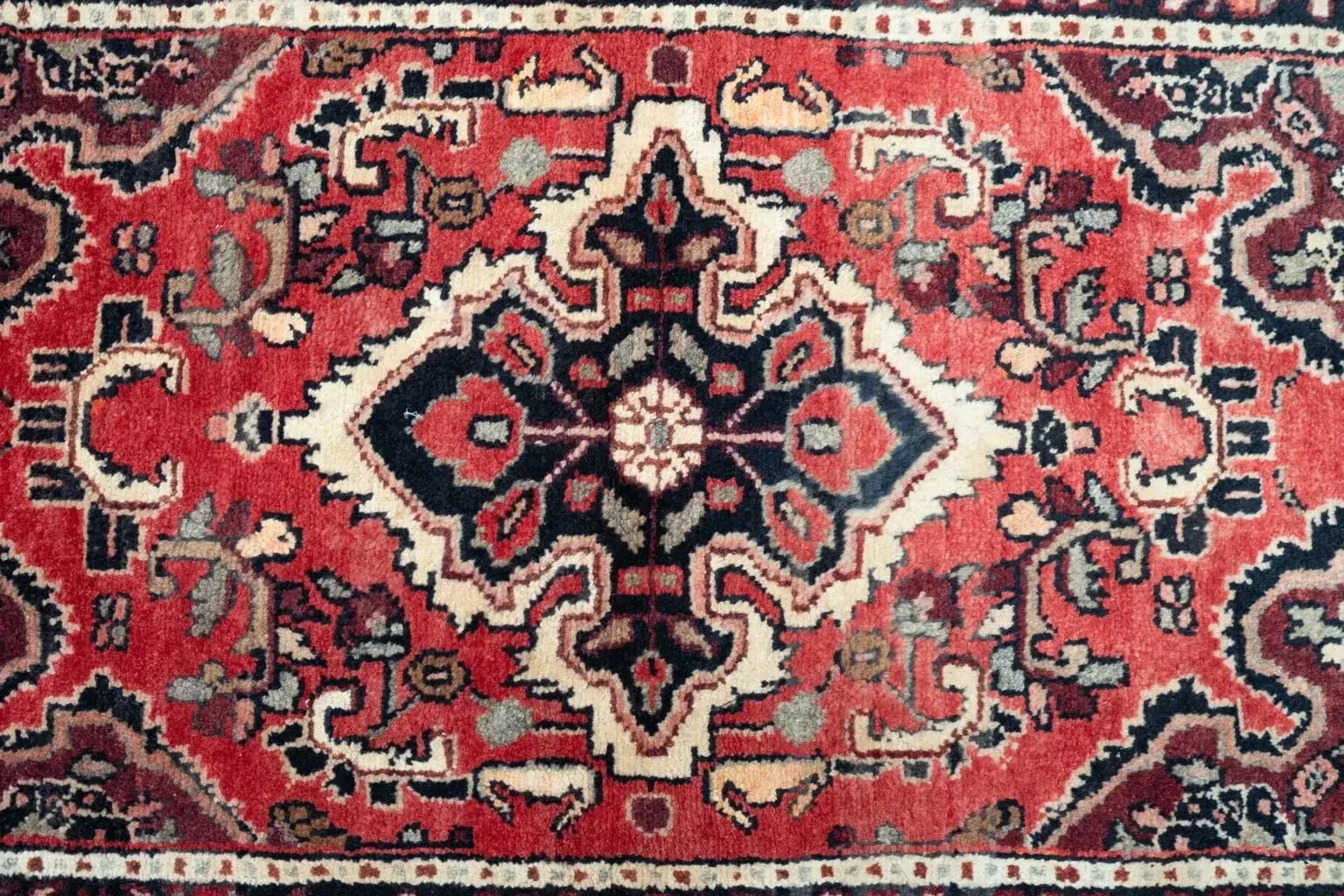 Hamdan Rug 2.2 × 3.4 View 1