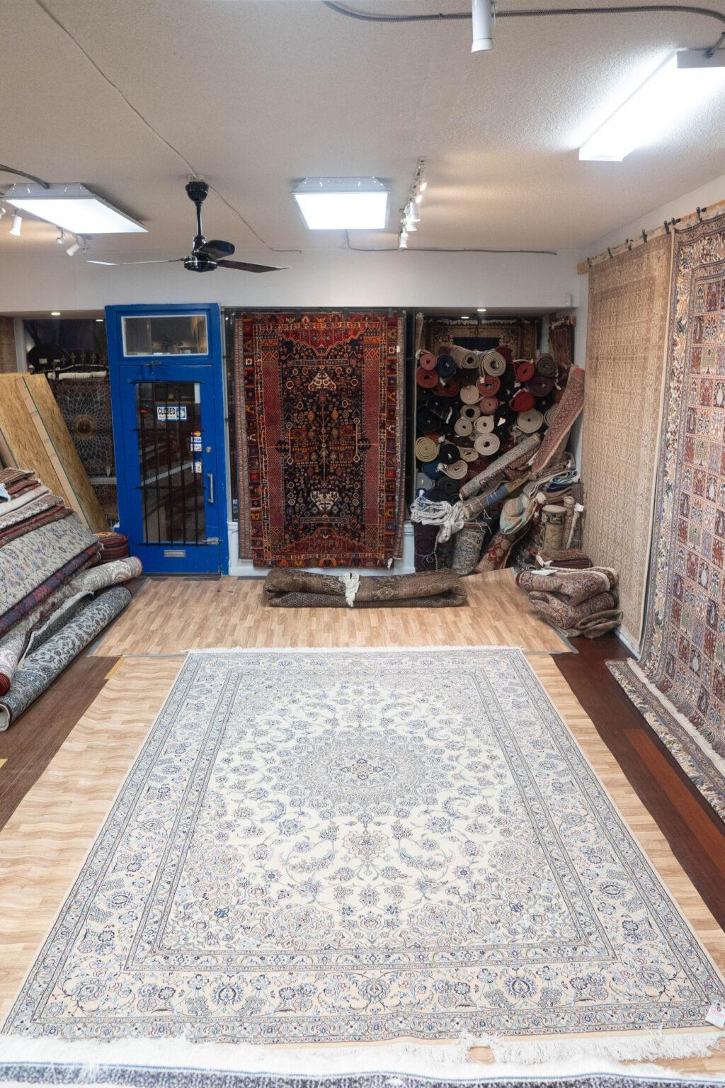 Nain Wool Rug 8.3'x11.5' View 2