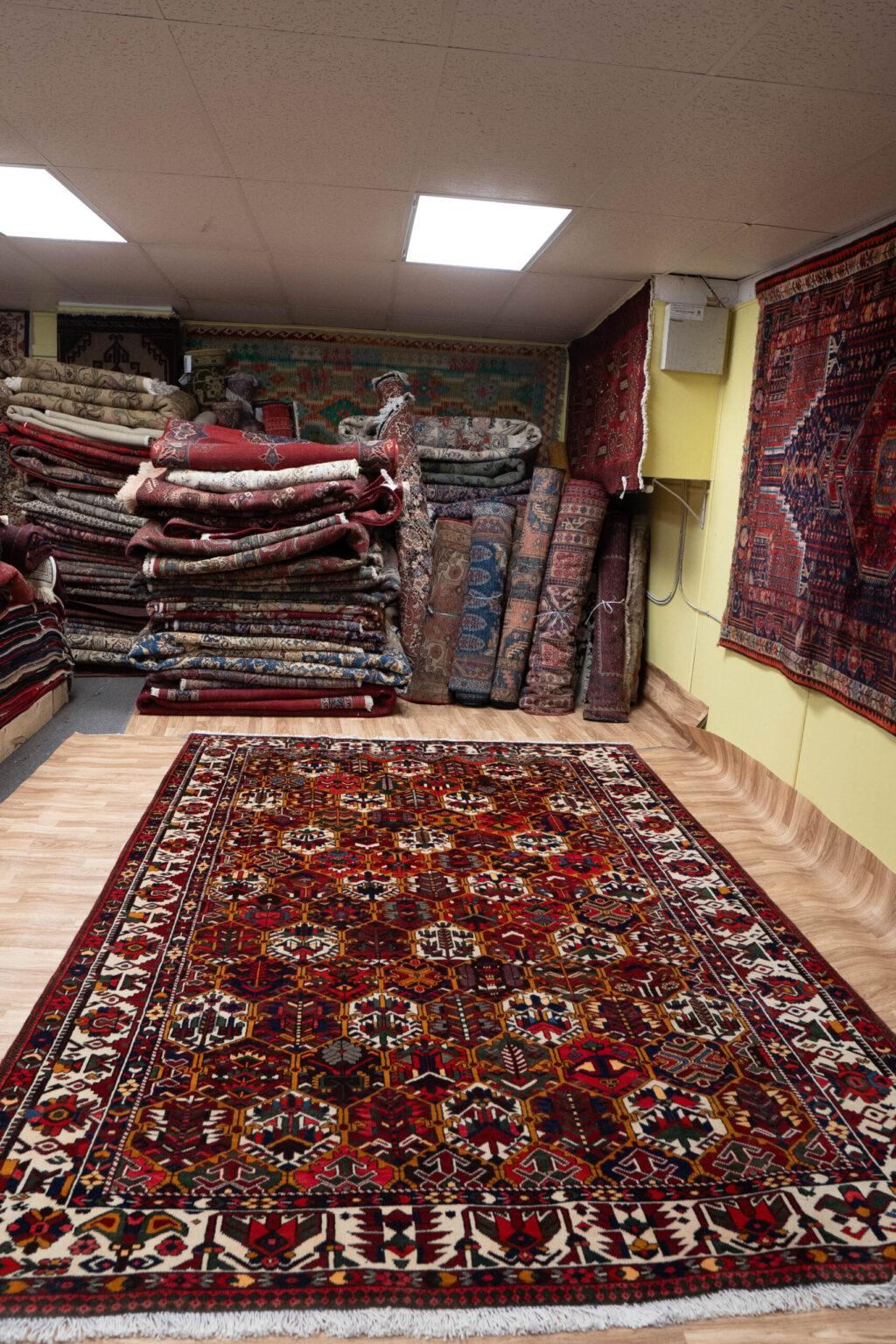 Bakhtiari Wool Rug 6.8x9.8 View 3