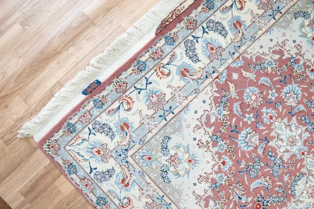 Tabriz Wool Rug 7'x5' View 3